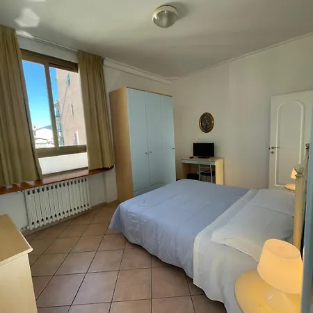 Girasole House Guest house