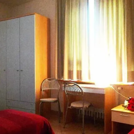 Girasole House 3*